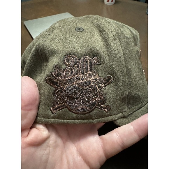 RARE NEW ERA ATLANTA BRAVES HAT (COOPERSTOWN COLLECTION)‎ Olive Faux Suede - Picture 3 of 9